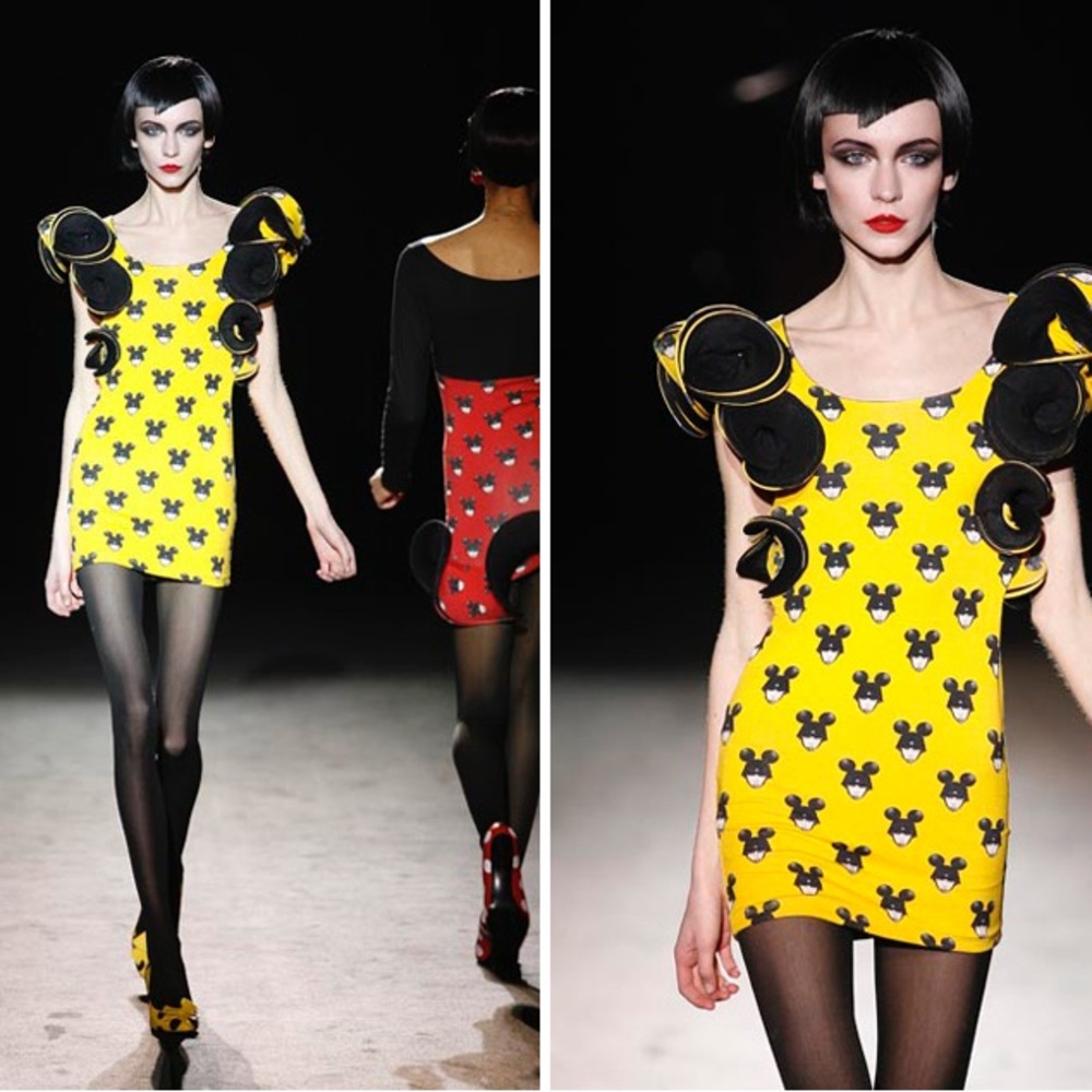 Jeremy Scott Fall 2009 Mickey Mouse 3D Ruffles Skirt Lady Gaga Paparazzi Video